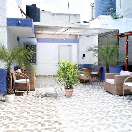 Maplewood Guest House, Neeti Bagh, New Delhiit Is A Boutiqu Guest House - Room 3 Exteriör bild