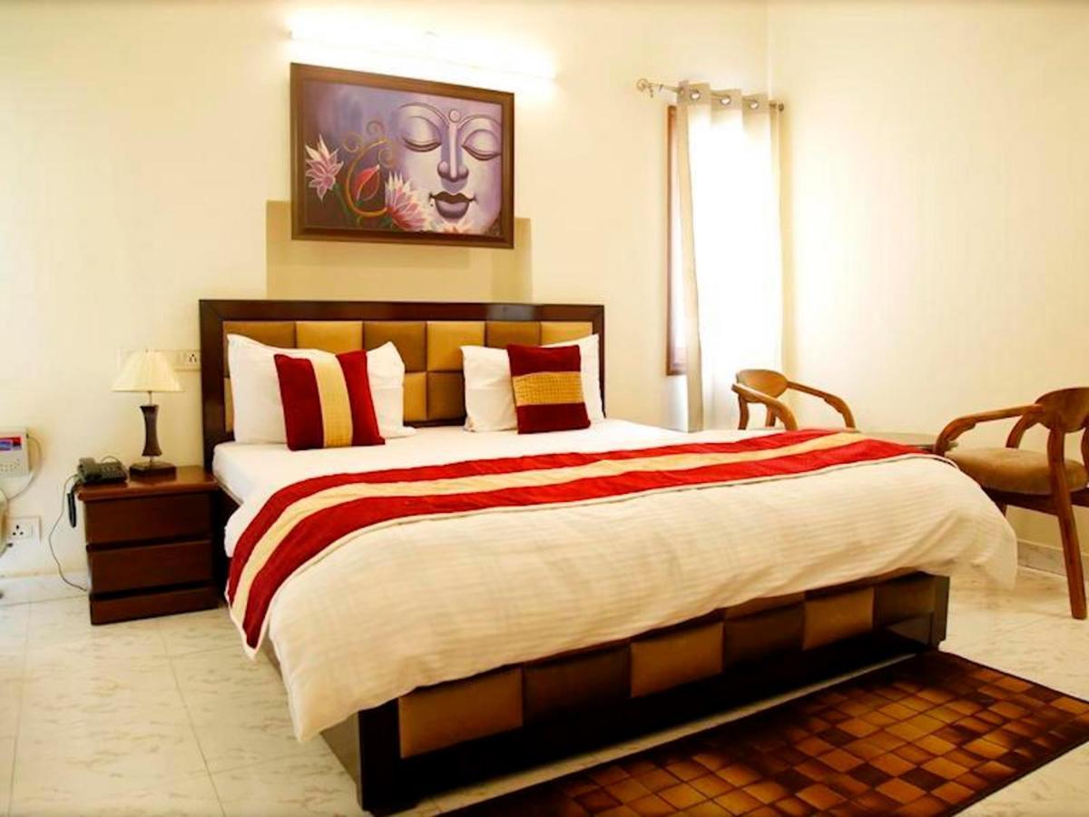 Maplewood Guest House, Neeti Bagh, New Delhiit Is A Boutiqu Guest House - Room 3 Exteriör bild